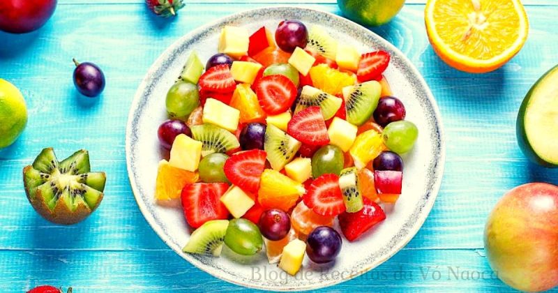 Receita de Salada de Frutas Cremosa
